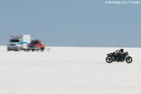 A 250 km/h sur le lac salé de Bonneville