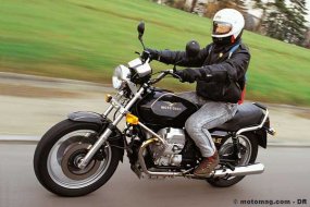 Moto Guzzi 1000 GT : roadster vintage avant l'heure (...)