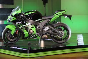 Nouveauté moto 2016 : Kawasaki dévoile la ZX-10R (...)