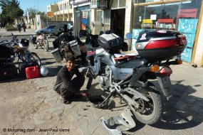 Voyage à moto : vers la Route de la soie - 3e partie, (...)
