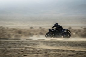 Triumph Speed Triple 1050 RS, essai « supersonique » à (...)