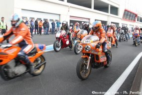 La moto Laverda V6 souffle ses 40 bougies à la Sunday (...)