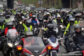 Manifestation : 400 motards bravent l'hiver contre (...)