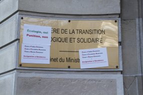 Les motards manifestent à nouveau contre l'exclusion (...)
