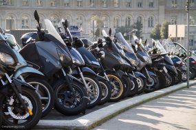 Le stationnement payant des 2-roues motorisés instauré à (...)