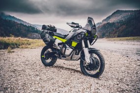 Salon Milan 2019 : concept bike Husqvarna Norden 901 (...)