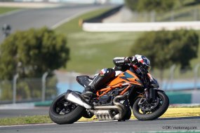 [VIDEO] Essai KTM 1290 Super Duke R (2020) : la machine (...)