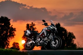 La Ducati Multistrada 950 S en version « GP White (...)