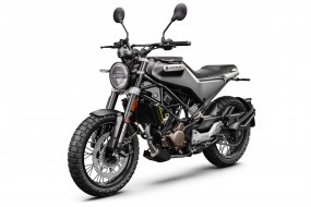 La Svartpilen 125 intègre la gamme Husqvarna