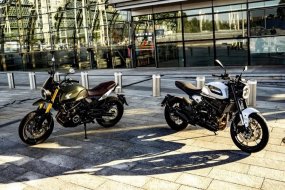Les nouvelles Moto Morini Seiemmezzo 650 se dévoilent de (...)