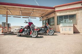 Harley-Davidson dévoile sa Electra Glide Highway King (...)