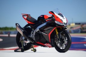 Une série spéciale SE-09 SBK pour les Aprilia RSV4 et (...)
