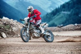 Vidéo : une Husqvarna Nuda martyrisée à l'Erzbergrodeo