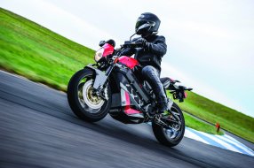 Victory Empulse TT, un roadster électrique bientôt (...)