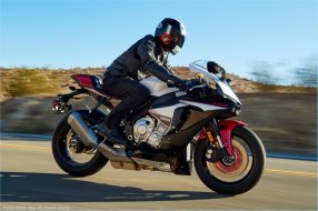La Yamaha R1 « light » est prête pour le marché (...)