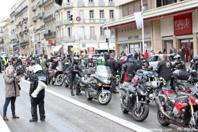 Mobilisation toulonnaise de la FFMC 83 et de 40 millions d'automobilistes Mobilisation toulonnaise de la FFMC 83 et de 40 (...)