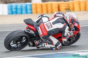 [VIDEO] Essai Ducati Panigale V2 (2020) : le dernier (...)