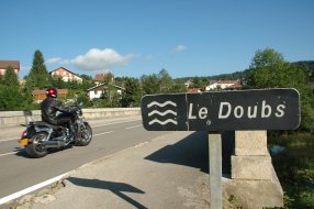 Le Doubs ouvre (toujours) ses portes aux motard(e)s