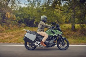 Honda NC750X 2025 : la routière tranquille