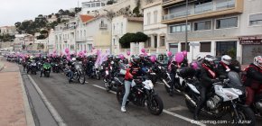 200 motardes défilent « Toutes en moto » à Marseille