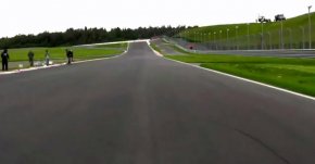 Vidéo : un tour avec Rea du circuit de Moscou Vidéo : un tour avec Rea du circuit de Moscou
