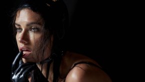 Les premières photos du calendrier Pirelli 2015
