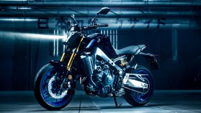Yamaha MT-09 SP 2021 : encore plus dynamique, mais plus (...)