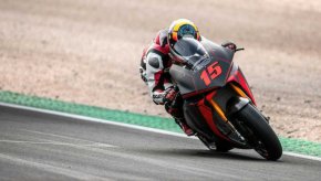 La Ducati MotoE V21L en action !