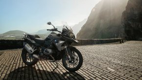 BMW décroche un record historique de ses ventes de motos (...)