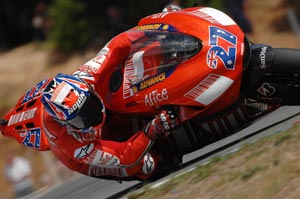 Best of du MotoGP 2007 : Stoner dans ses oeuvres