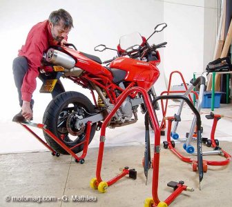 12 béquilles d’atelier