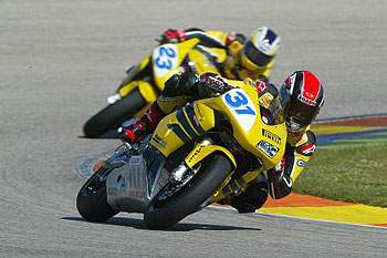 Mondial supersport 600 > Imola 2004 : Muggeridge recoiffe