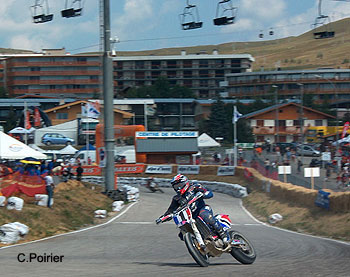 Supermotard de l’Alpe d’Huez : Blot à la poursuite