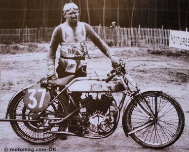 Paul Émile Meunier sur Alcyon 350 Twin vers 1920