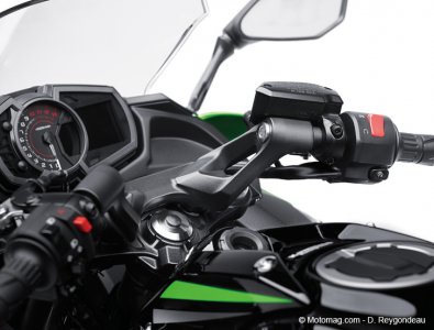 Kawasaki Ninja 650 : guidon bien en mains