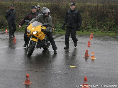 Stage post-permis AFDM : attention à la banane !