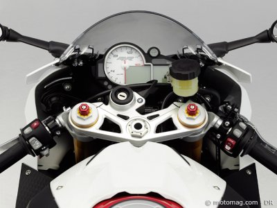 BMW S 1000 RR 2012 : nouvelles fonctionnalités