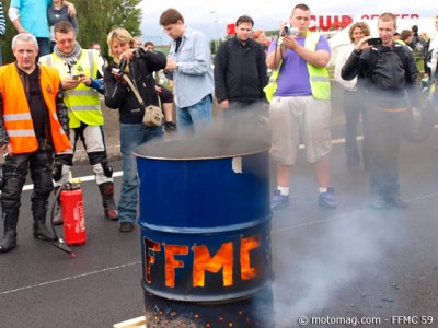 Manif 11 septembre Lille : brûlons les gilets !
