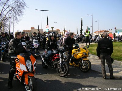 Manif 24 mars Roanne : cerné par les motards