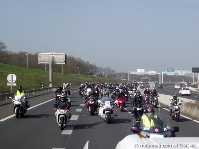 Manif 24 mars Angers/Colet : 850 motards en colère