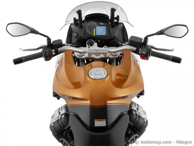 Essai Moto Guzzi Stelvio 8V : standards européens