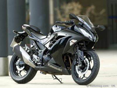 Essai Kawasaki 300 Ninja : existe aussi en noir