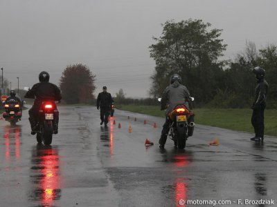 Stage post-permis AFDM : sous la pluie, test pratique