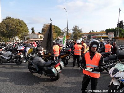Manif moto Marseille (13) : opération tracts