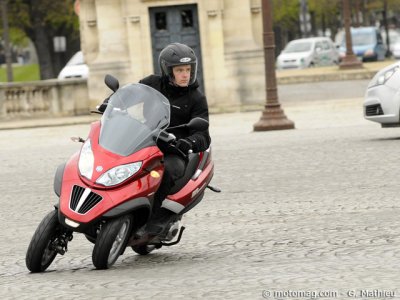 Essai Piaggio 300 MP3 LT : blocage des roues