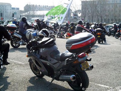 Manif 13 mars Pau : équipement optionnel...