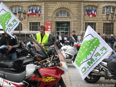 18 juin à Paris : plus de cent motards à la pref