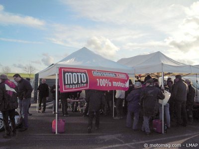 1re course VMA side 2012 : stand LMAP/Moto Mag