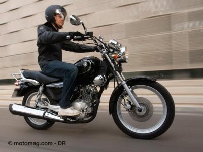 Yamaha YBR 125 Custom : gare aux pneus !