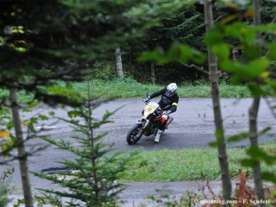 Moto tour 2012 - étape 5 : Husqvarna